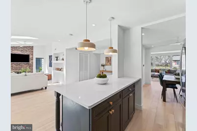 300 W Holly Avenue, Oaklyn, NJ 08107 - Photo 10