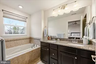 56 Village Green Ln, Sicklerville, NJ 08081 - Photo 24