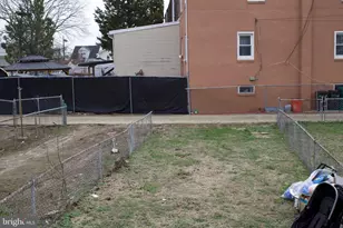 3042 Waldorf Ave, Camden, NJ 08105 - Photo 4