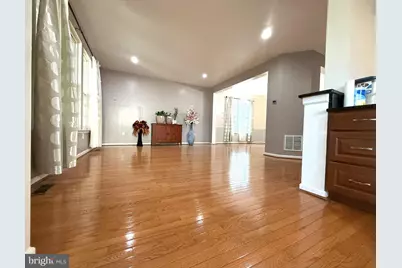 35 Springdale Drive, Gloucester City, NJ 08030 - Photo 10