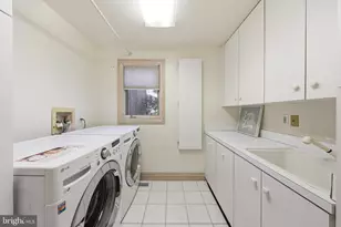 1 Windsor Dr, Voorhees, NJ 08043 - Photo 30