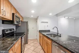 23 Appley Ct, Cherry Hill, NJ 08002 - Photo 10