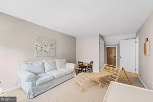 135 Barcroft Dr, Cherry Hill, NJ 08034 - Photo 36