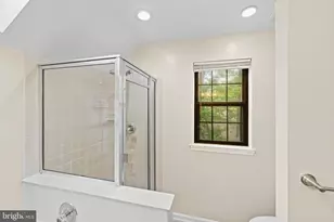 37 Chatham Dr, Voorhees, NJ 08043 - Photo 28