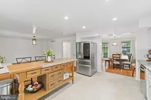 37 Chatham Dr, Voorhees, NJ 08043 - Photo 12
