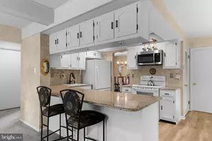 1032 Red Oak Dr, Cherry Hill, NJ 08003 - Photo 10