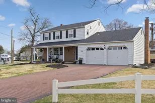 138 Knollwood Dr, Cherry Hill, NJ 08002 - Photo 2