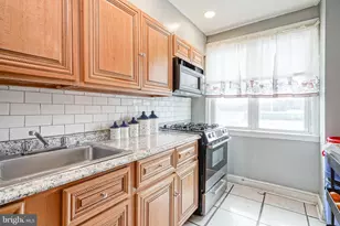 541 Randolph St, Camden, NJ 08105 - Photo 10