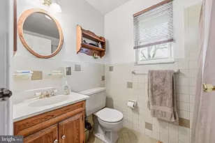 24 Willow Cedar Way, Gloucester Township, NJ 08012 - Photo 16