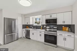 107 Joyce Way, Berlin, NJ 08009 - Photo 12