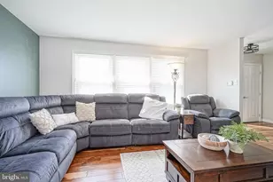 42 Joans Ln, Berlin, NJ 08009 - Photo 6