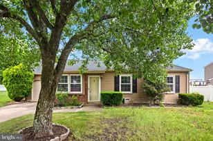22 Argyle Ave, Gloucester Township, NJ 08012 - Photo 2