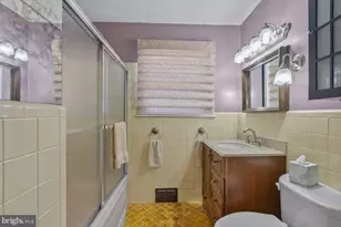 250 E Williams Ave, Barrington, NJ 08007 - Photo 14