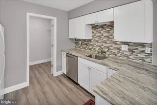 2299 Memorial Ct, Waterford Township, NJ 08004 - Photo 12