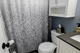 257 Crestview Ave, Gloucester Township, NJ 08012 - Photo 14