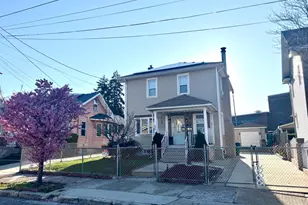 3430 Fairfax Dr, Camden, NJ 08105 - Photo 1