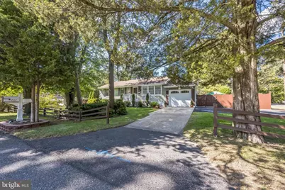 201 Walnut Avenue, Berlin, NJ 08009 - Photo 2