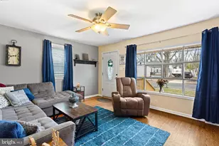 118 E 10th Ave, Pine Hill, NJ 08021 - Photo 4