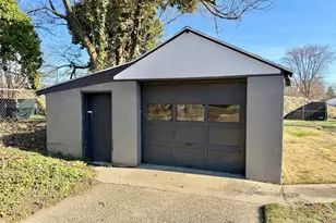 36 Cressmont Ave, Gloucester Township, NJ 08012 - Photo 2