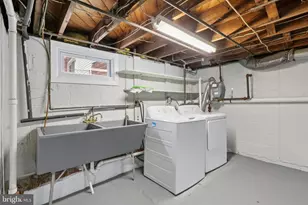 16 Park Dr, Bellmawr, NJ 08031 - Photo 30