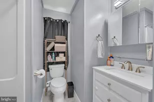 111 E Park Ave, Lindenwold, NJ 08021 - Photo 12