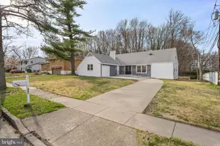 301 Hialeah Dr, Cherry Hill, NJ 08002 - Photo 2