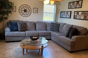 371 Cherrywood Dr, Clementon, NJ 08021 - Photo 2