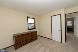 138 Cardinal Dr, Bellmawr, NJ 08031 - Photo 16