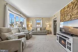 499 Lakeview Dr, Runnemede, NJ 08078 - Photo 8