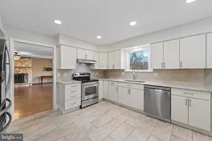 200 Wm Feather Dr, Voorhees, NJ 08043 - Photo 22