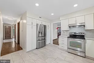 200 Wm Feather Dr, Voorhees, NJ 08043 - Photo 24