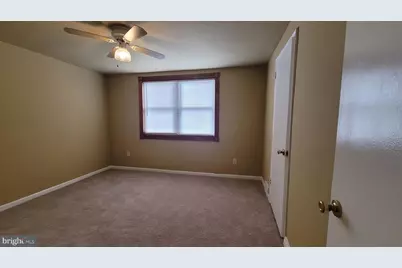 1055 Kenwood Avenue, Camden, NJ 08103 - Photo 18