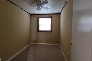 1055 Kenwood Ave, Camden, NJ 08103 - Photo 16