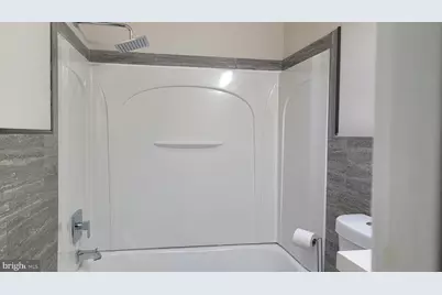1055 Kenwood Avenue, Camden, NJ 08103 - Photo 24