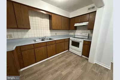 106 N 34th Street #B, Camden, NJ 08105 - Photo 2