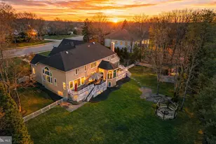 19 Simsbury Dr, Voorhees, NJ 08043 - Photo 2