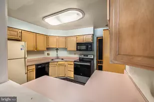 1902 Doral Dr, Gloucester Township, NJ 08012 - Photo 8