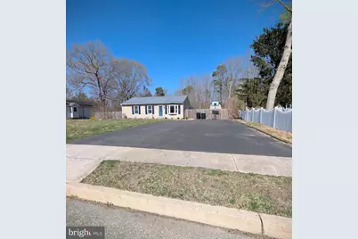 13 Pin Oak Drive, Waterford Township, NJ 08004 - Photo 2