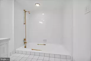 143 Centura, Cherry Hill, NJ 08003 - Photo 22