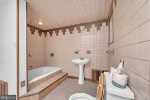 575 Berkley St, Camden, NJ 08103 - Photo 16