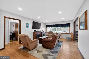 13 Pebble Ln, Cherry Hill, NJ 08002 - Photo 6