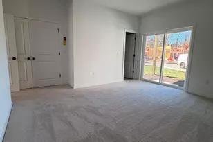 38 Basswood St, Berlin, NJ 08009 - Photo 8