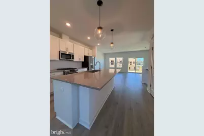 38 Basswood St, Berlin, NJ 08009 - Photo 4