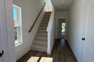 46 Basswood St, Berlin, NJ 08009 - Photo 2