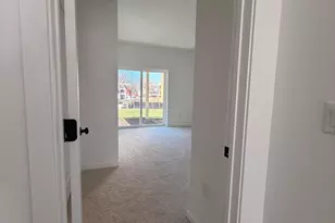 46 Basswood St, Berlin, NJ 08009 - Photo 4