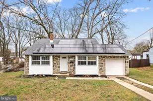 208 Sussex Dr, Lindenwold, NJ 08021 - Photo 2