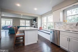 4 Tallowood Dr, Voorhees, NJ 08043 - Photo 28