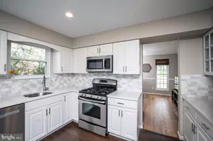 4 Tallowood Dr, Voorhees, NJ 08043 - Photo 24