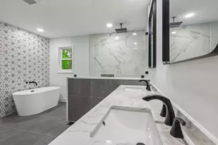 38 Woodstone Dr, Voorhees, NJ 08043 - Photo 12