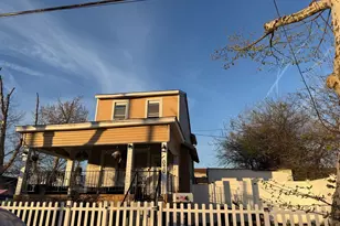 1070 N 31st St, Camden, NJ 08105 - Photo 2